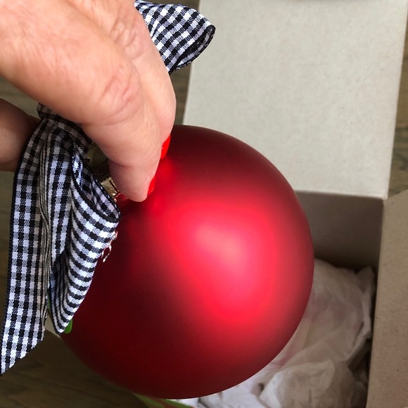 Coton Colors “C” monogram initial red/green dot Christmas ornament New - Picture 3 of 6